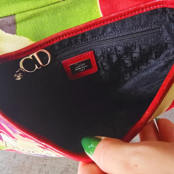 Dior Victim Saddle Bag - Picture 11 of 14